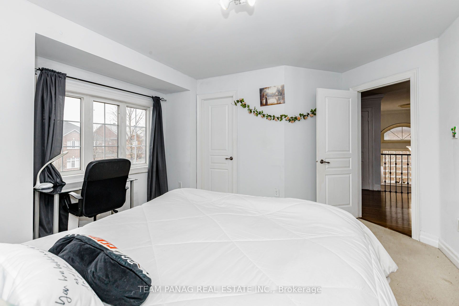19 Valleycreek Drive Property Photo 27