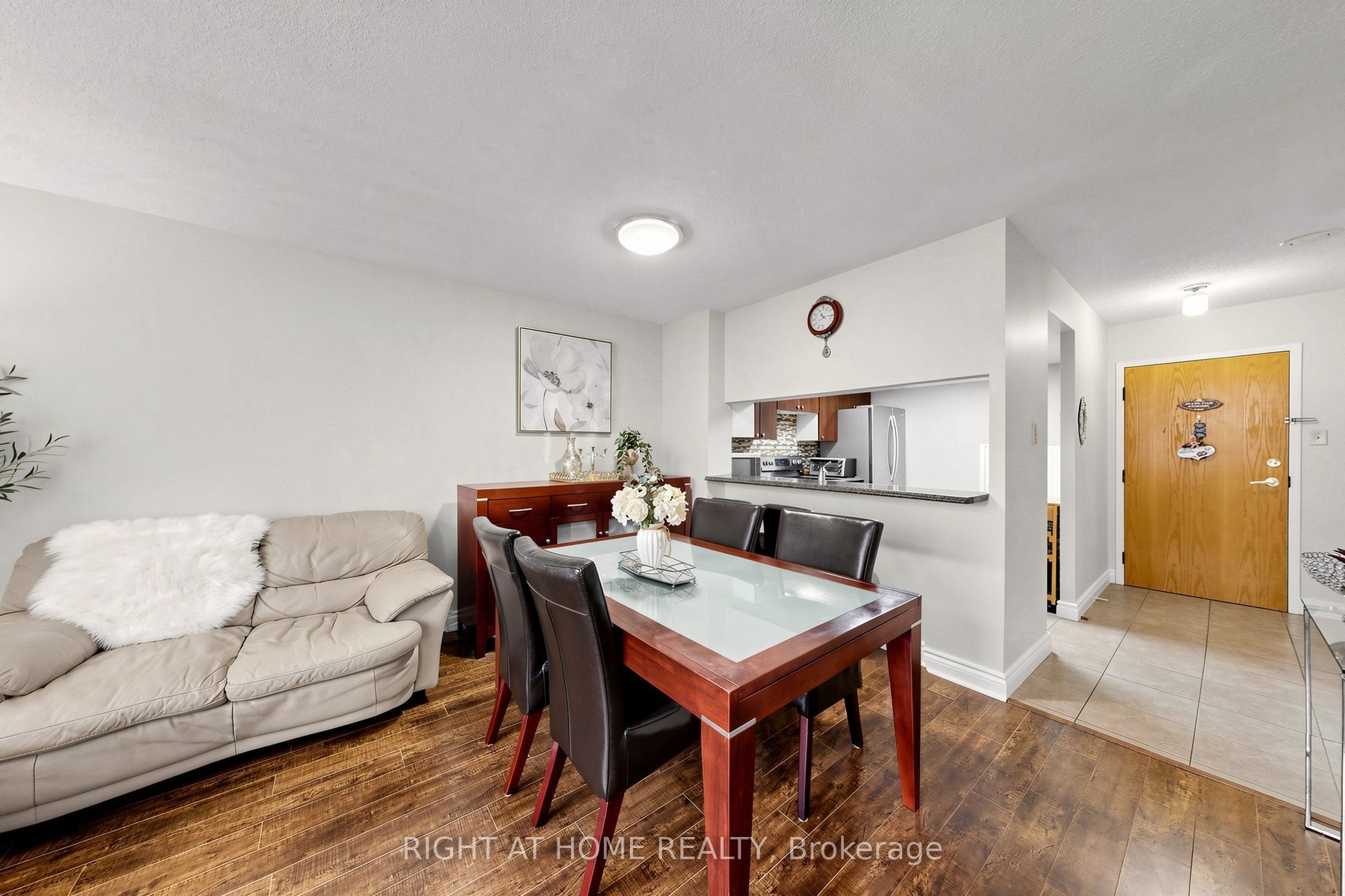 300 Webb Drive Ph9 Property Photo 7