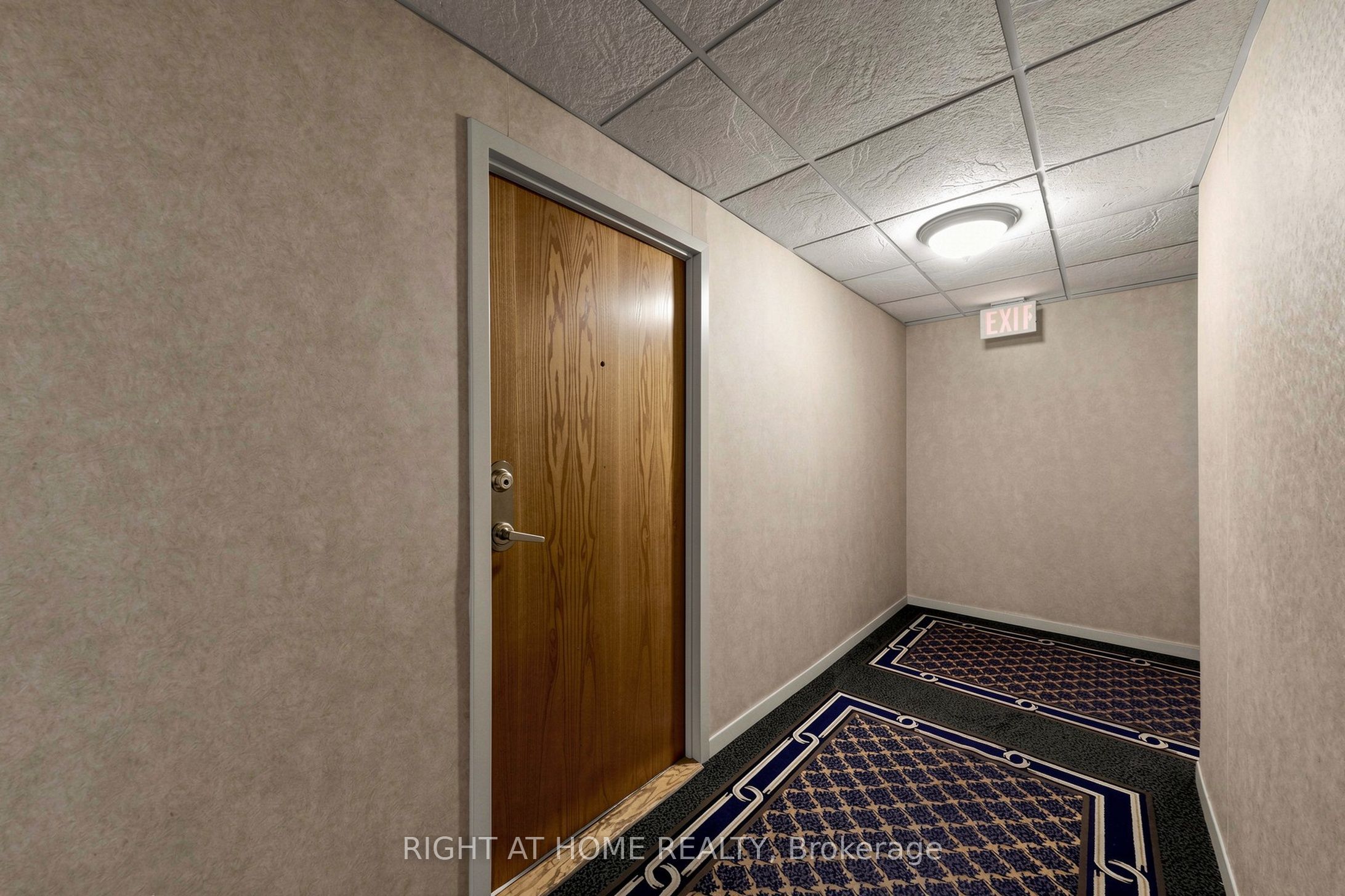 300 Webb Drive Ph9 Property Photo 22