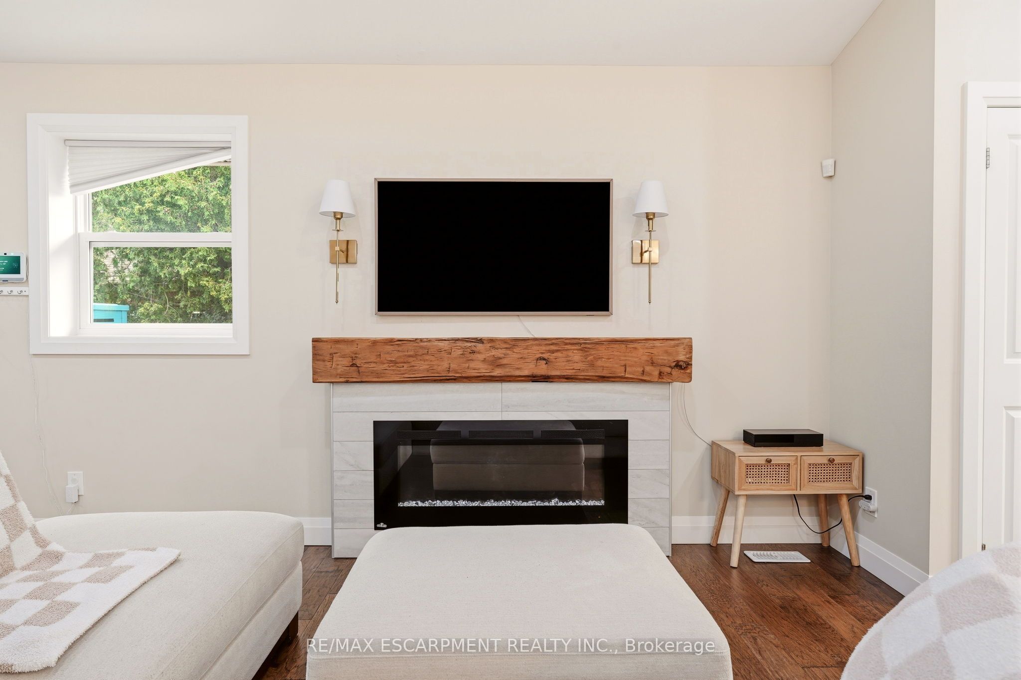 715 Drury Lane Property Photo 7