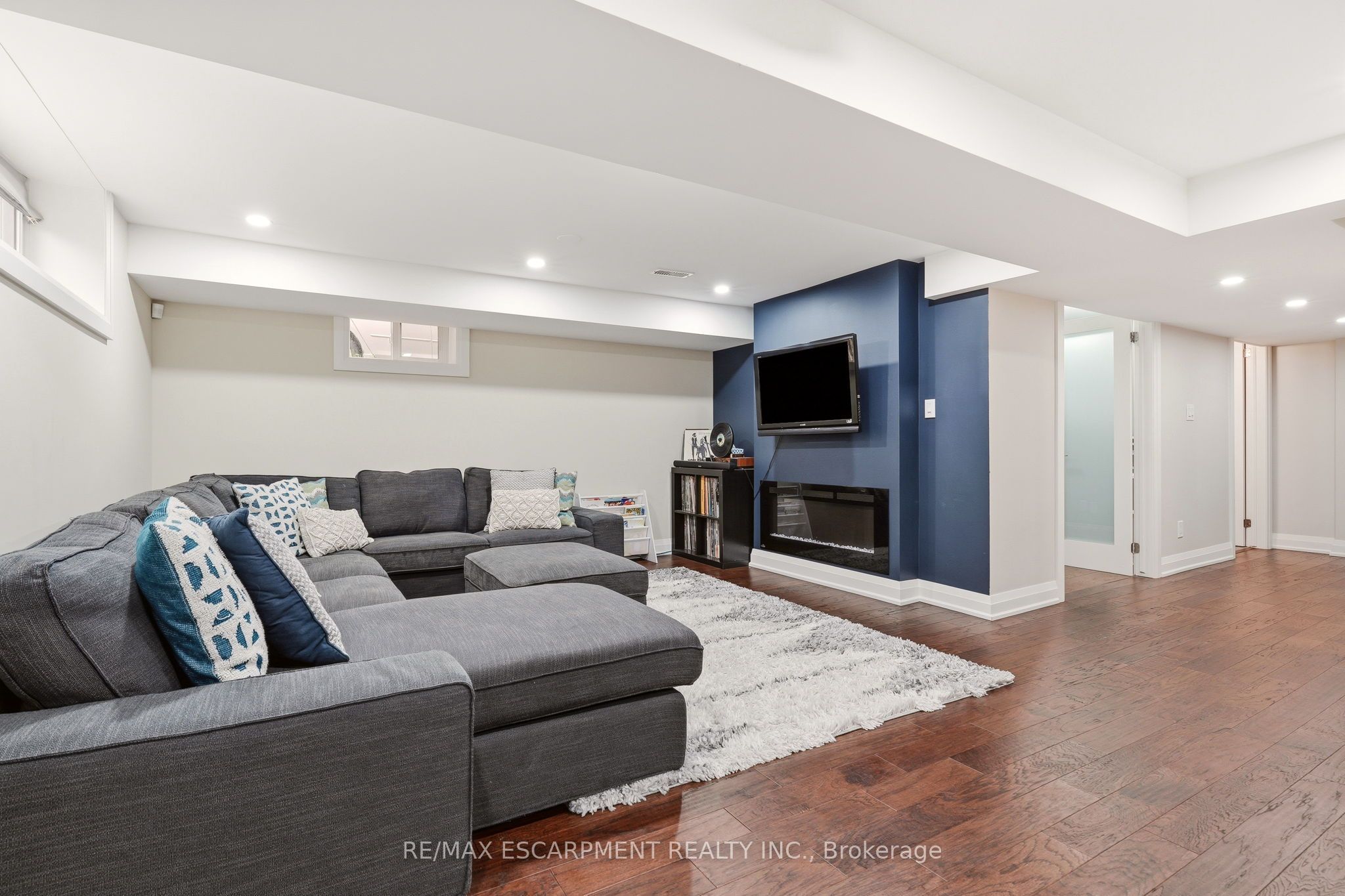 715 Drury Lane Property Photo 30