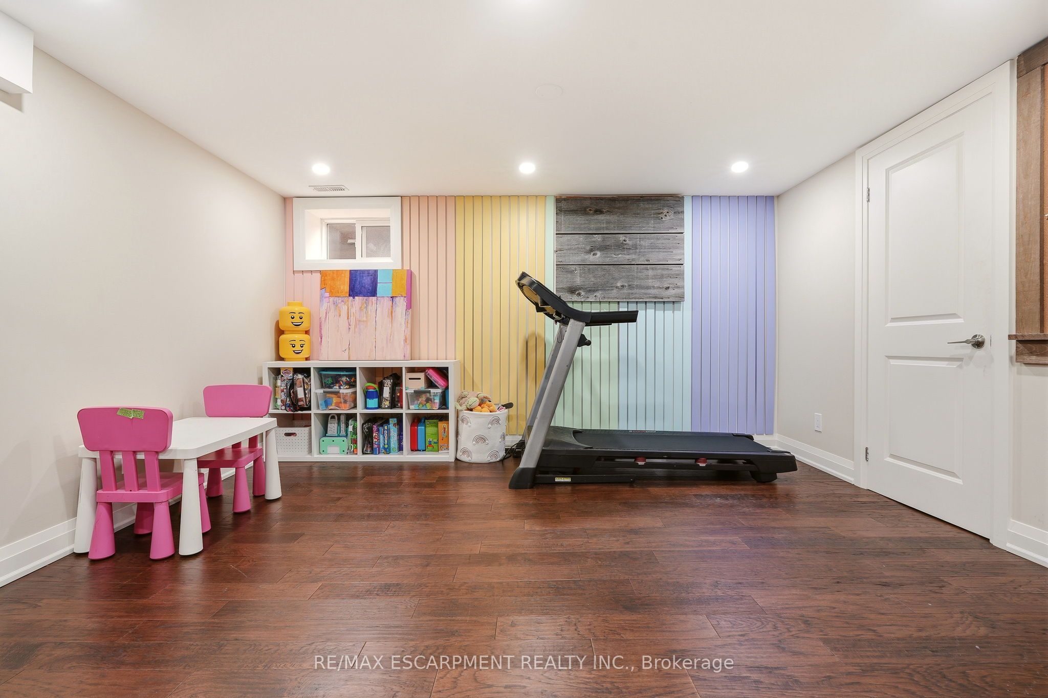 715 Drury Lane Property Photo 35