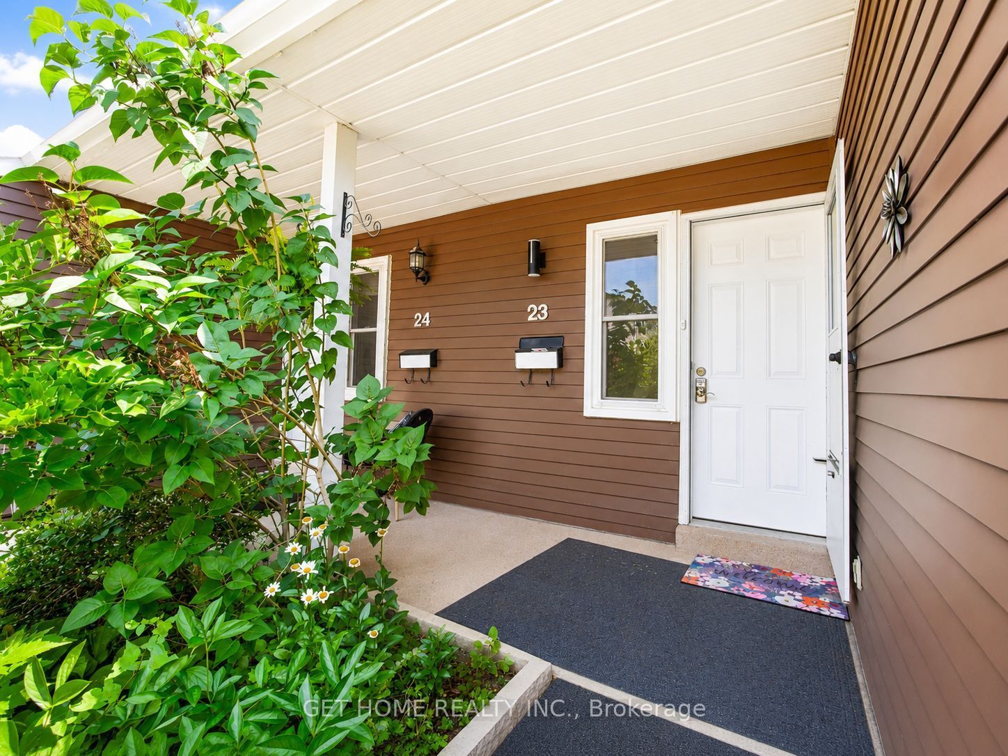 2185 Fairchild Boulevard #23 Property Photo 4