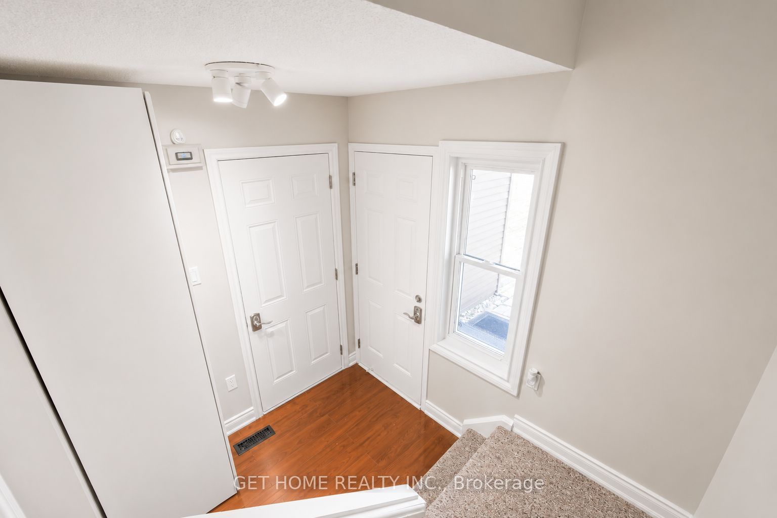 2185 Fairchild Boulevard #23 Property Photo 5