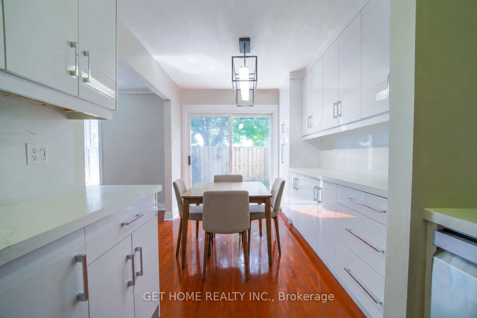 2185 Fairchild Boulevard #23 Property Photo 10