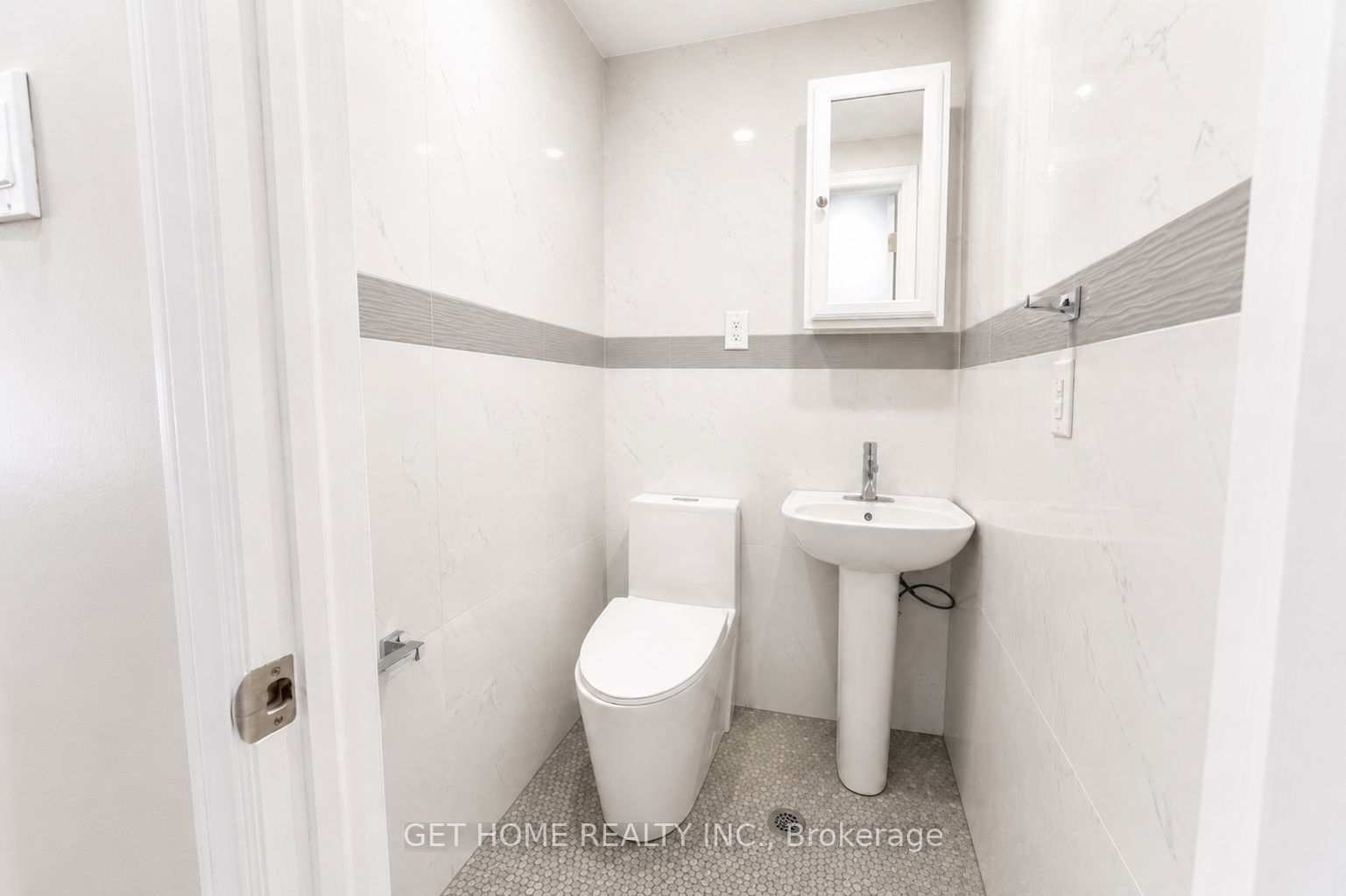 2185 Fairchild Boulevard #23 Property Photo 11