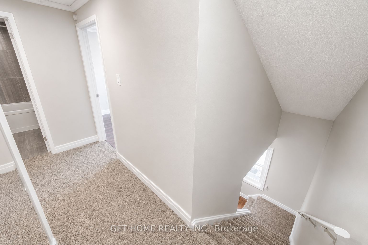2185 Fairchild Boulevard #23 Property Photo 14