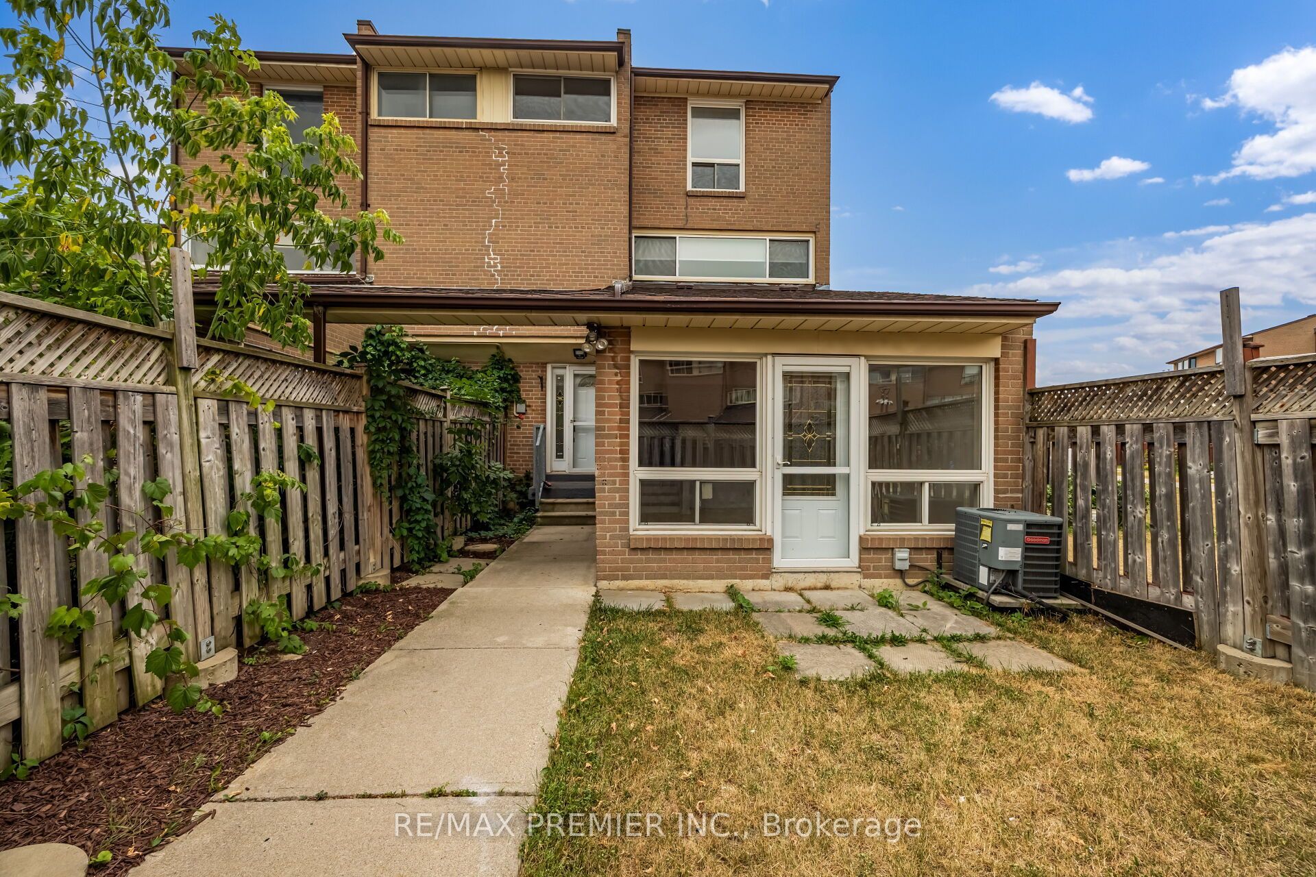 248 John Garland Boulevard 82 Property Photo 1