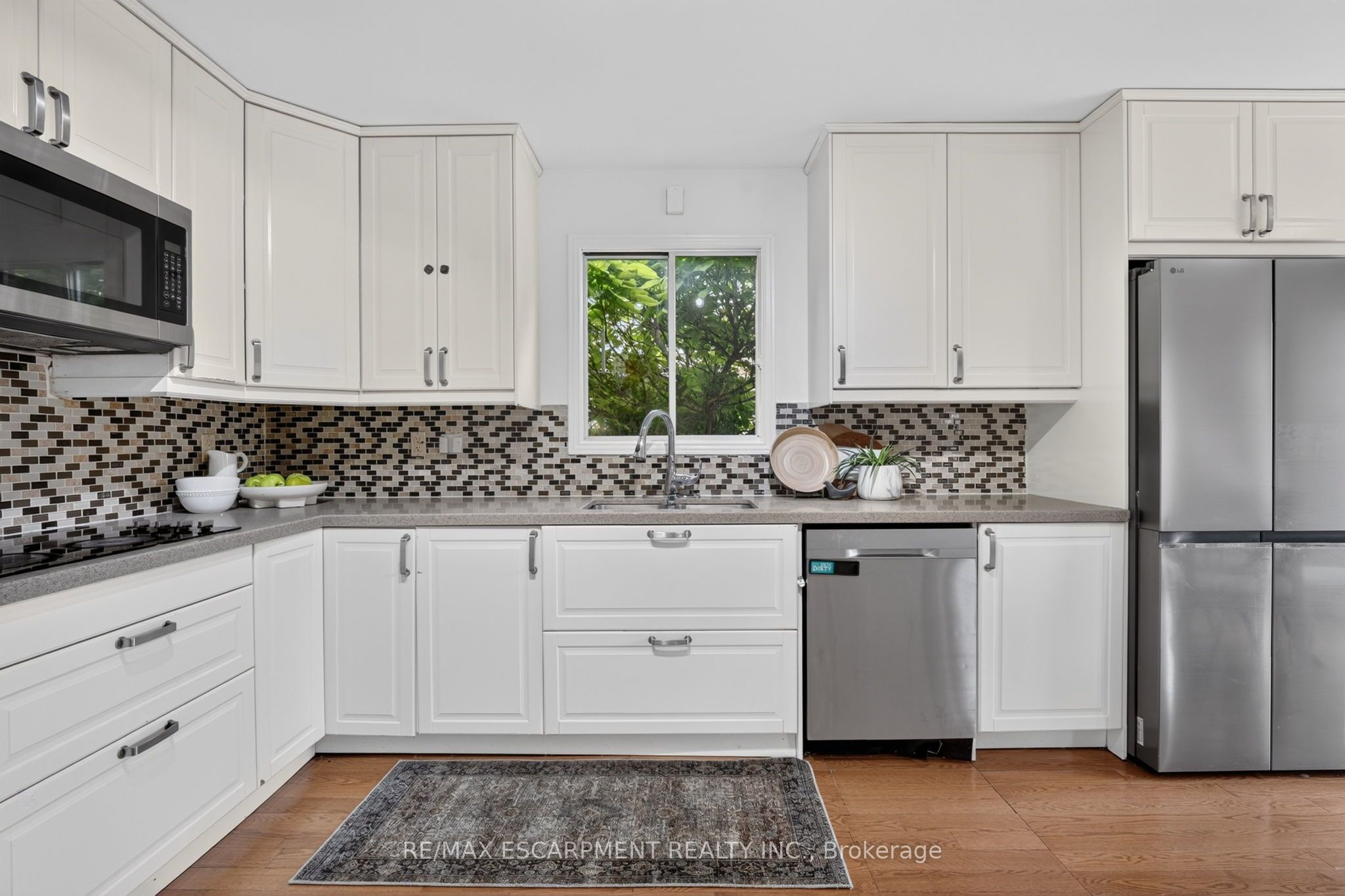 2450 Overton Drive Property Photo 13