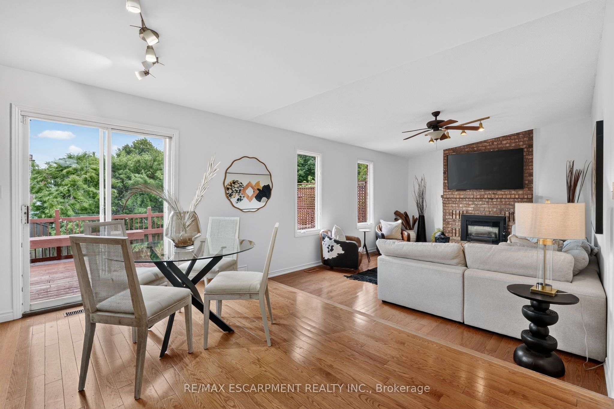 2450 Overton Drive Property Photo 17