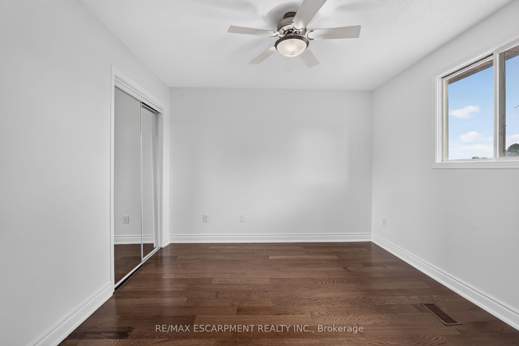 2450 Overton Drive Property Photo 28