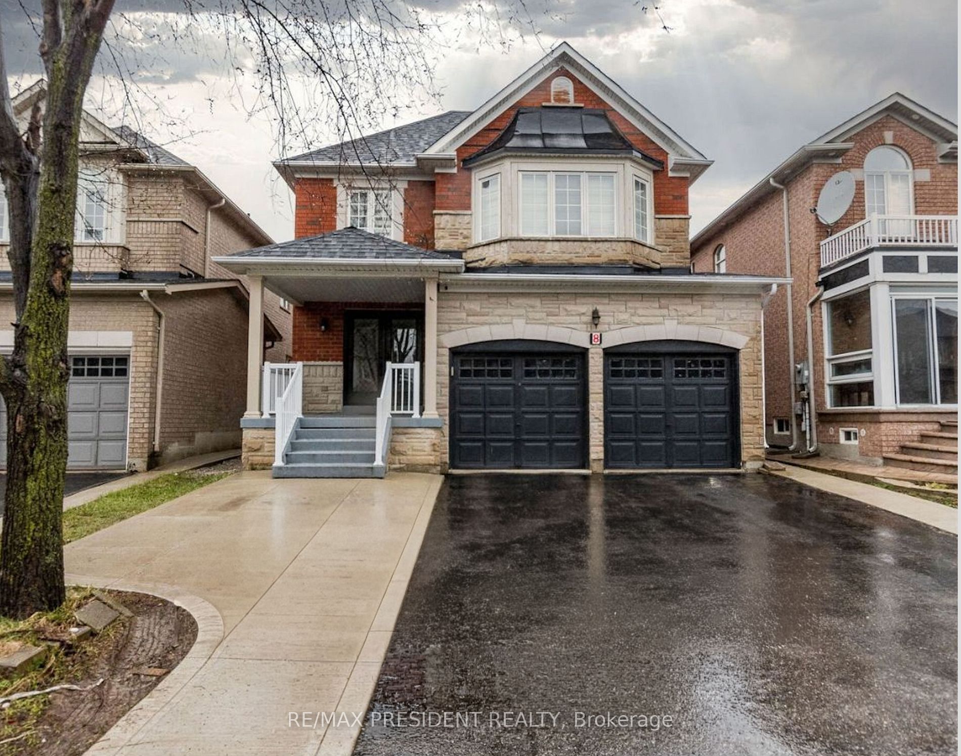 8 River Heights Drive Property Photo 1