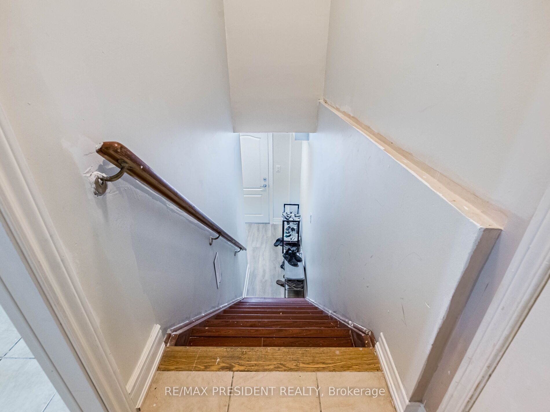 8 River Heights Drive Property Photo 37
