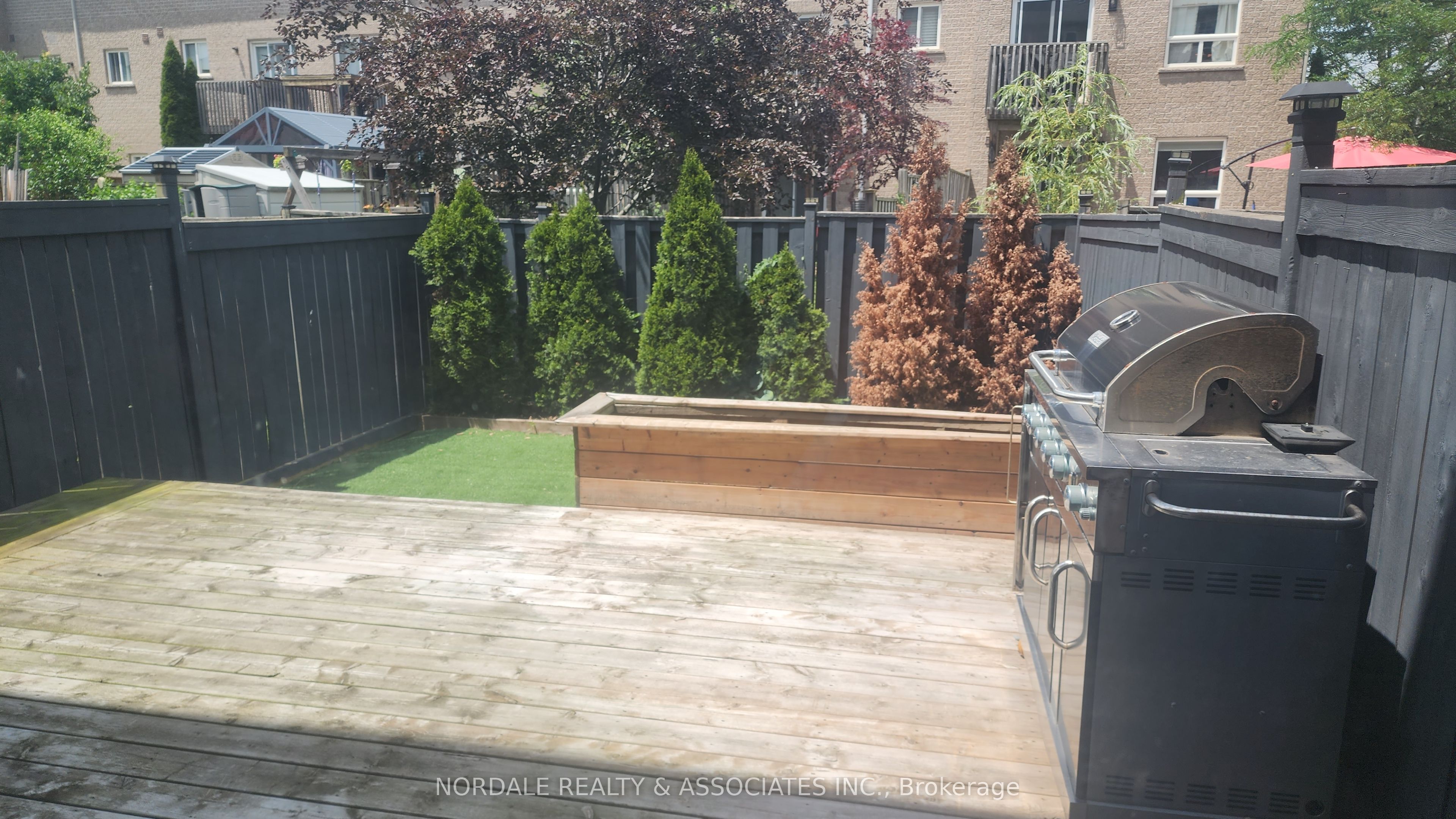 2381 Coho Way Property Photo 3