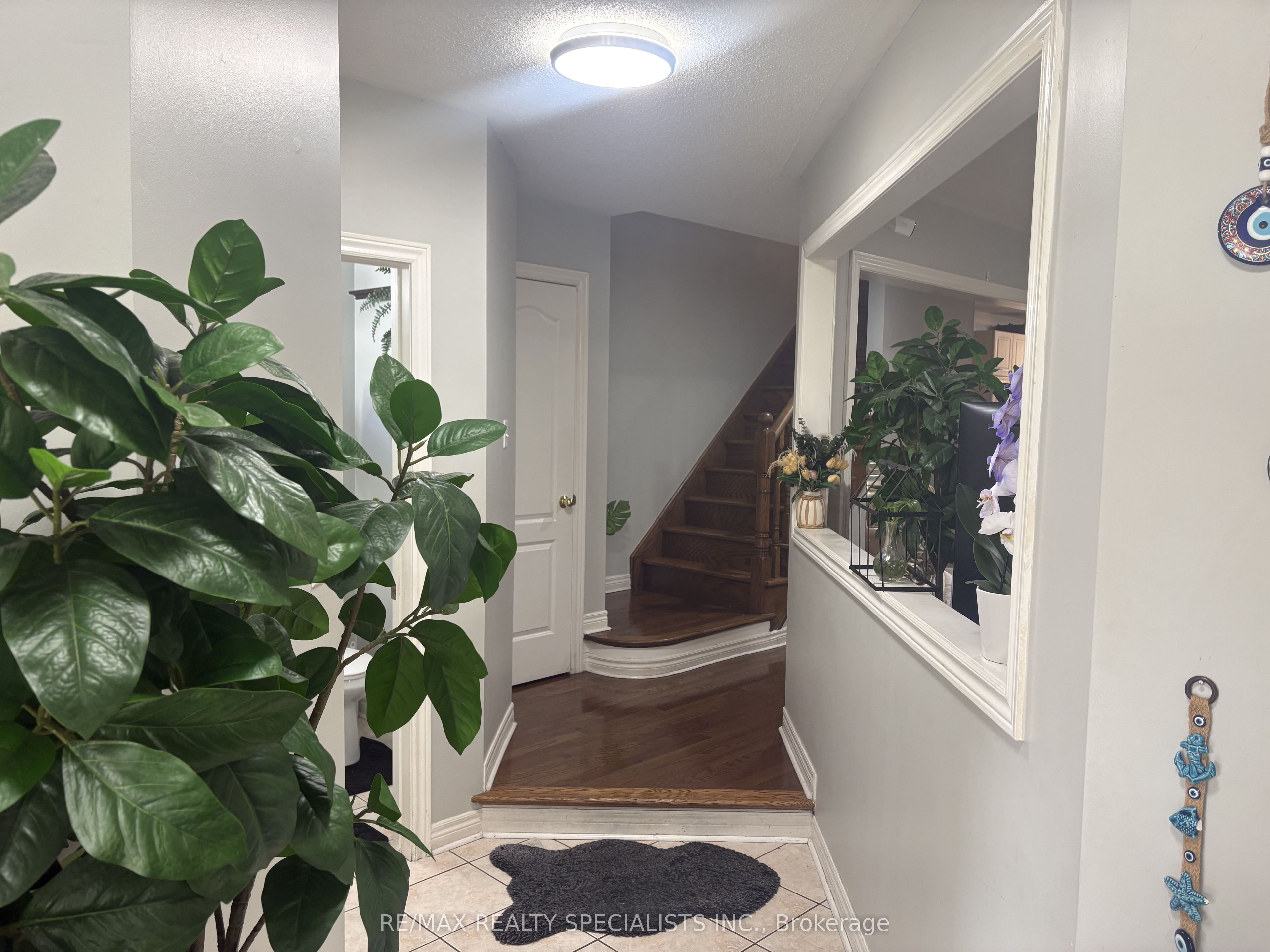 3137 Bentley Drive Property Photo 2