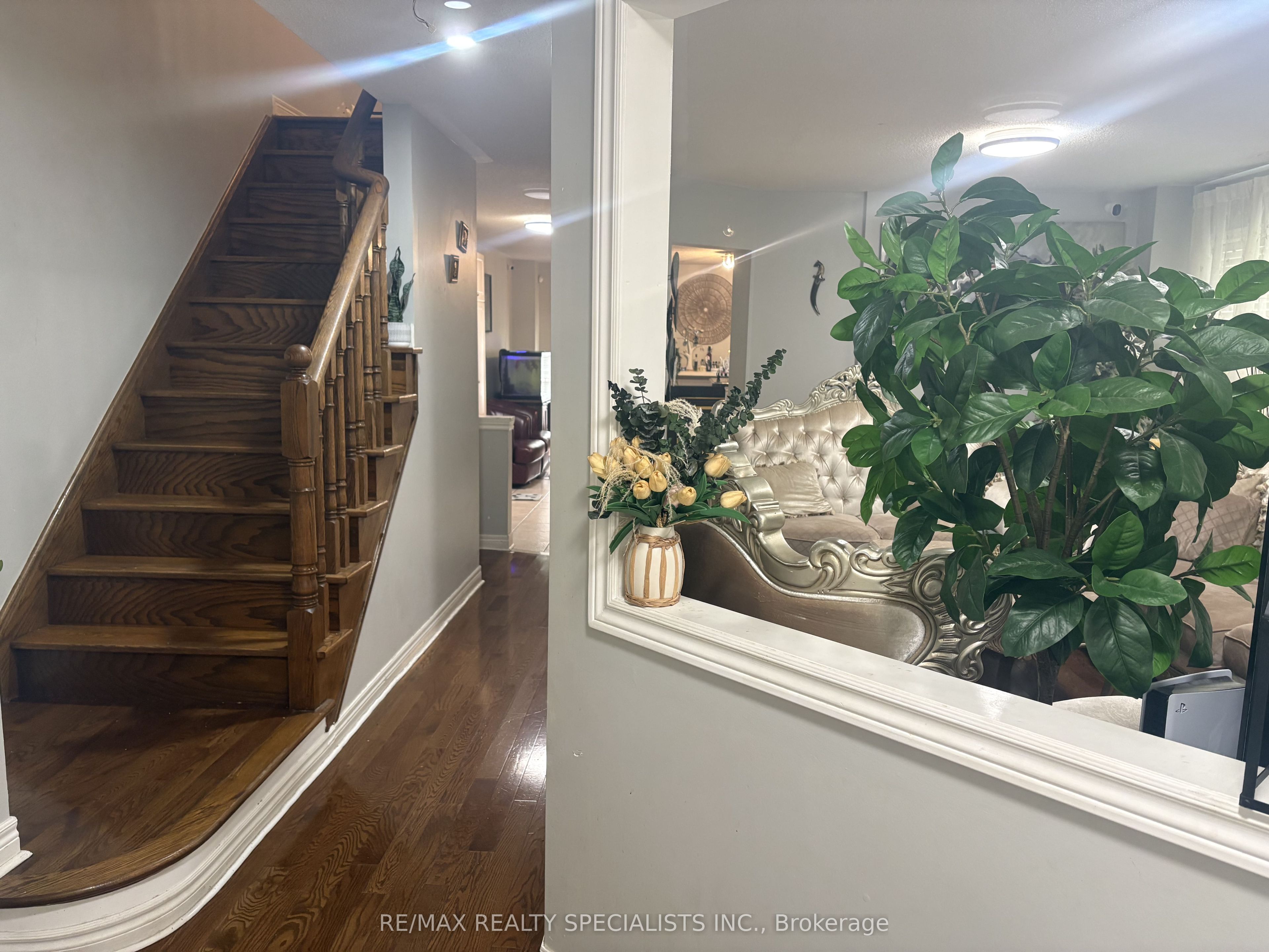 3137 Bentley Drive Property Photo 4