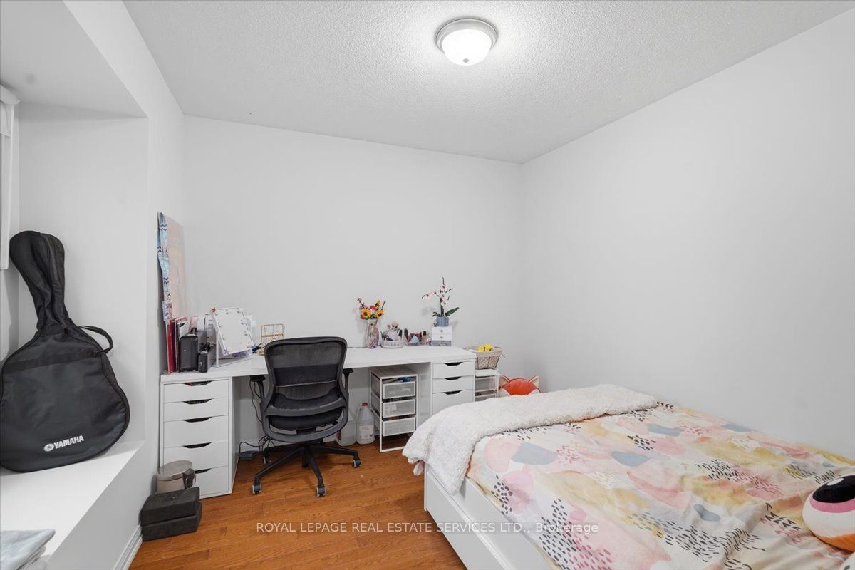 5185 Bunton Crescent Property Photo 11