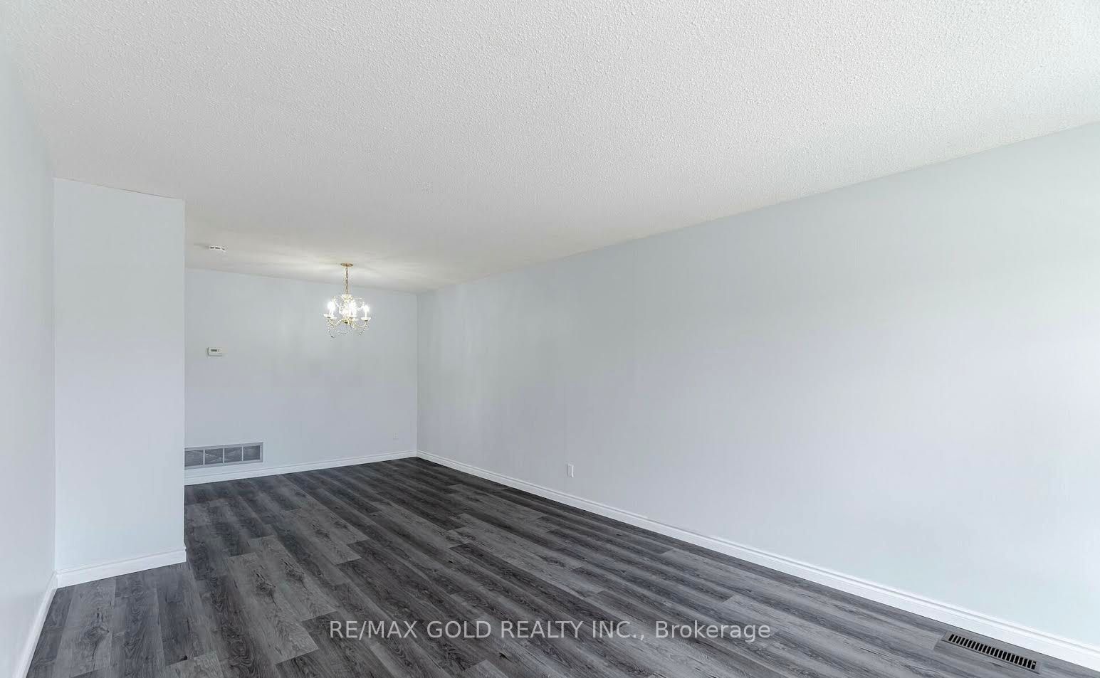 68 Prouse Drive Property Photo 5