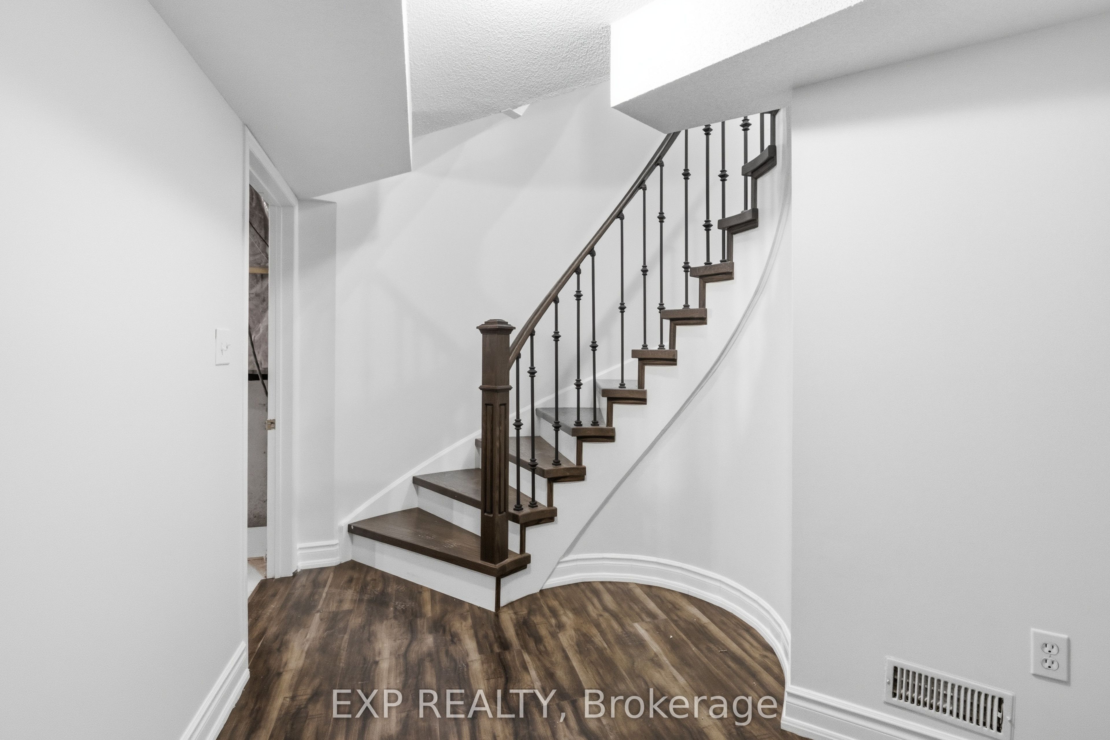1015 Borden Lane Property Photo 35