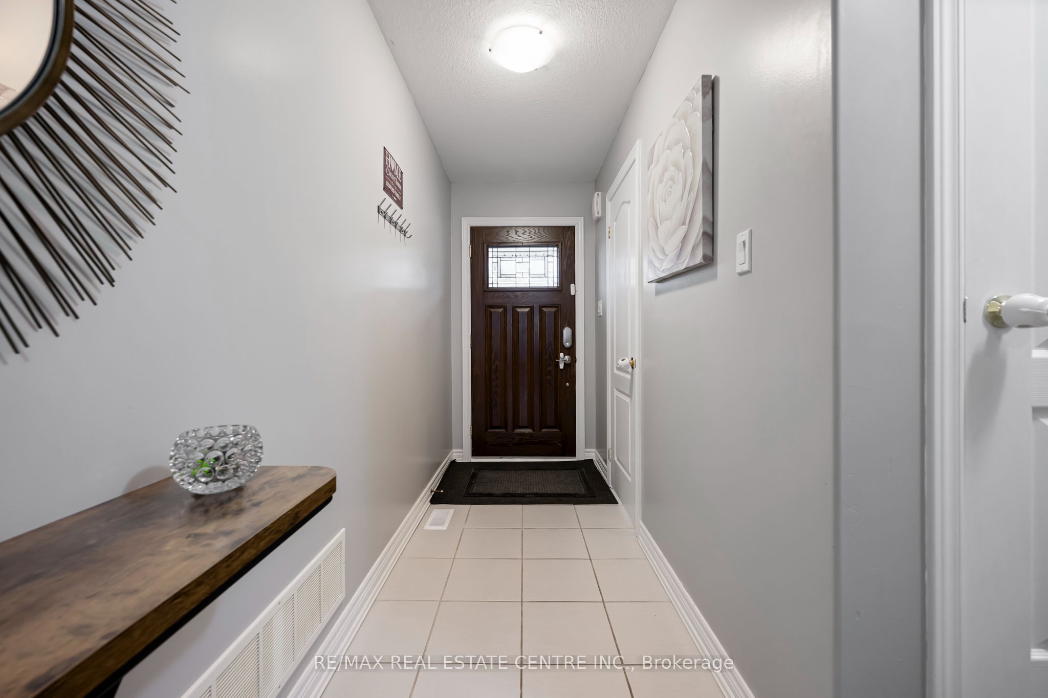 124 Parkinson Crescent 67 Property Photo 2