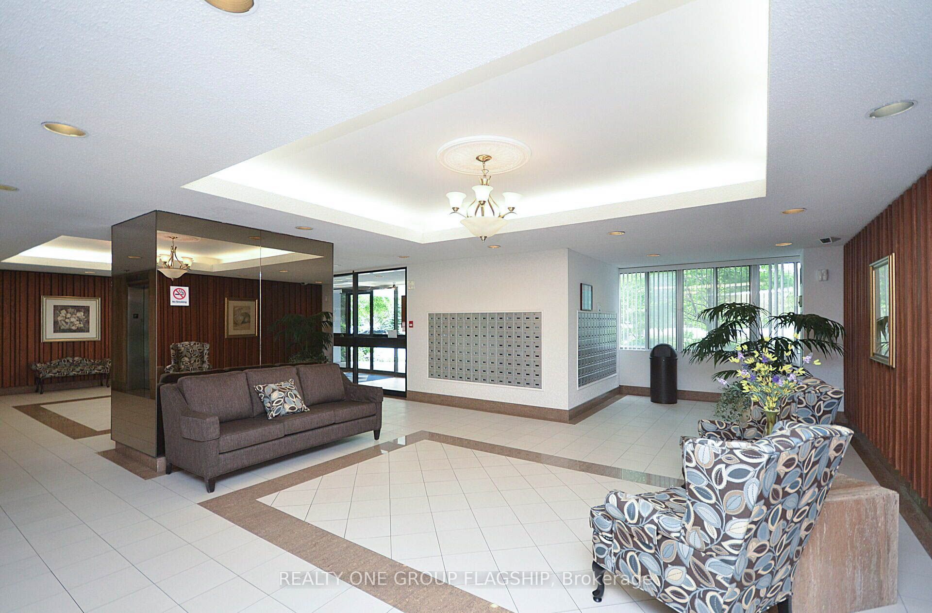 50 Elm Drive E 1209 Property Photo 3