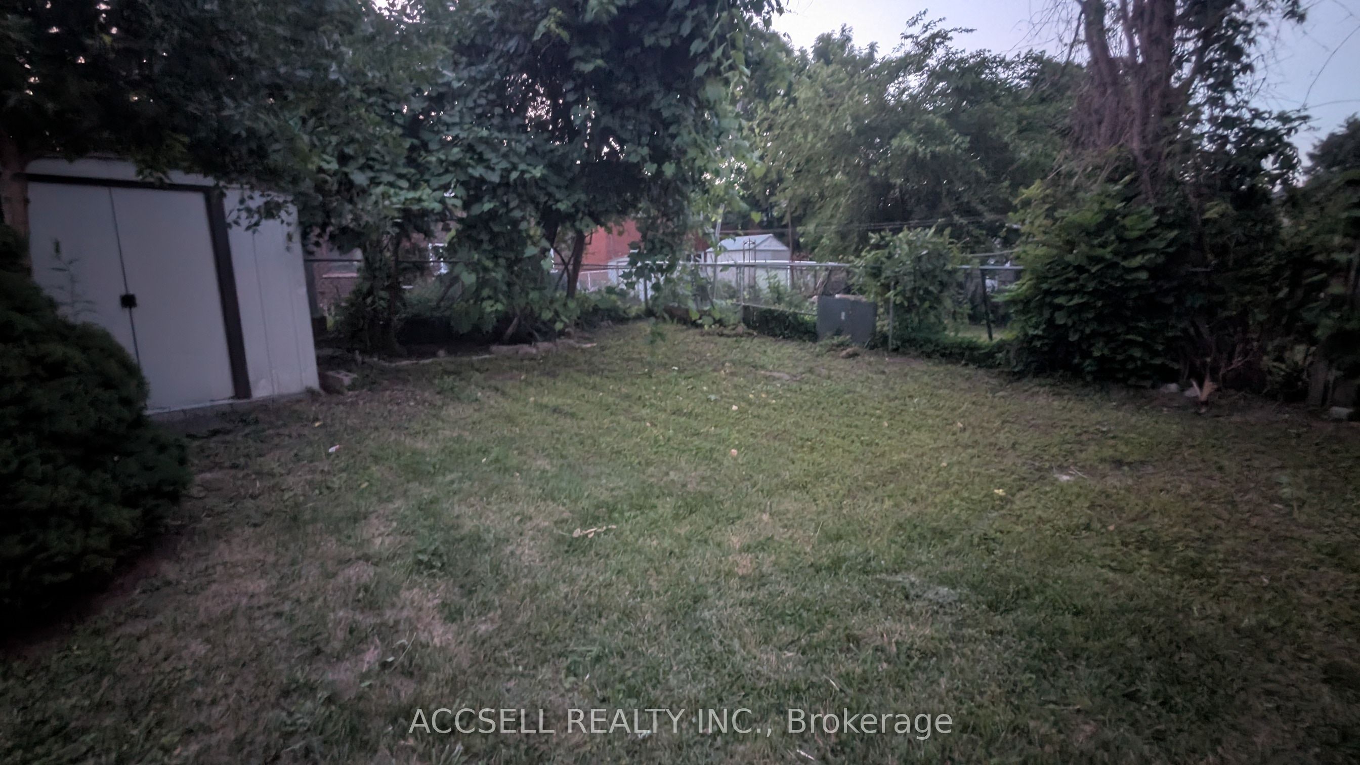 1055 Claredale Road Property Photo 3