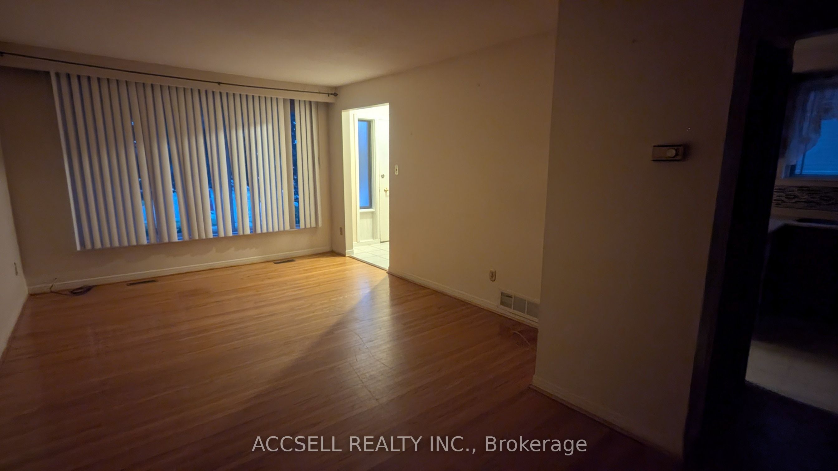1055 Claredale Road Property Photo 5