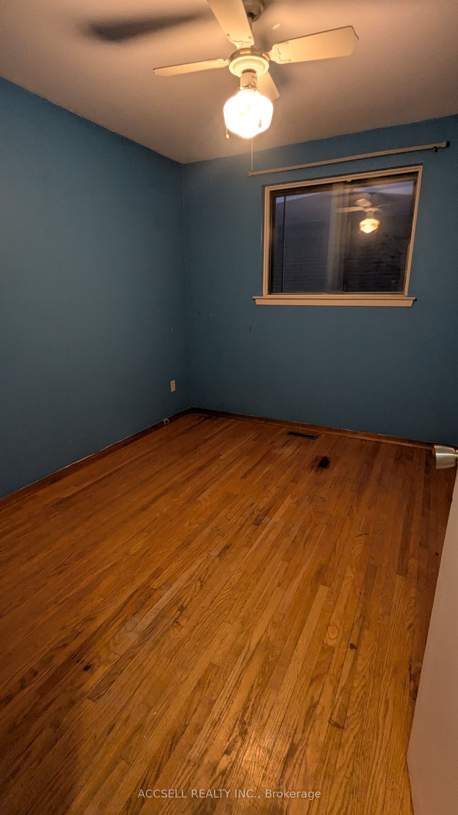 1055 Claredale Road Property Photo 7