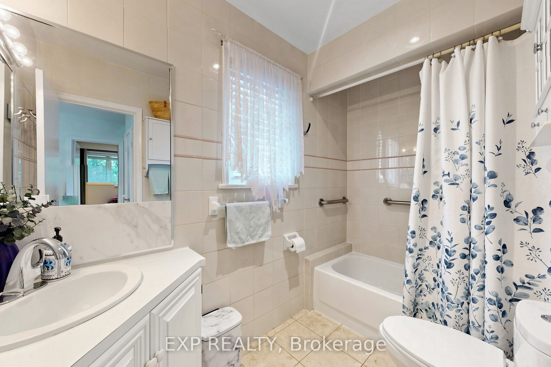 77 Letchworth Crescent Property Photo 20