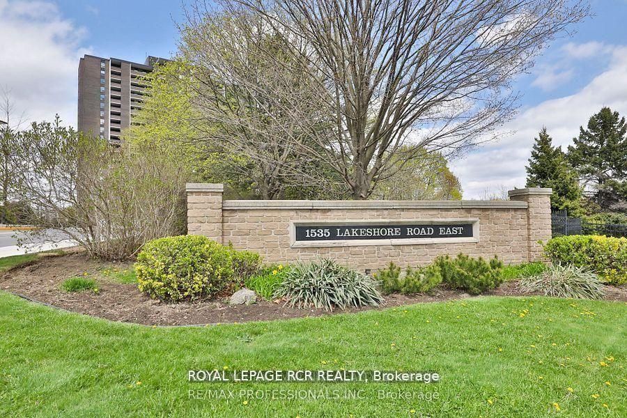 1535 Lakeshore Road E 205 Property Photo 1