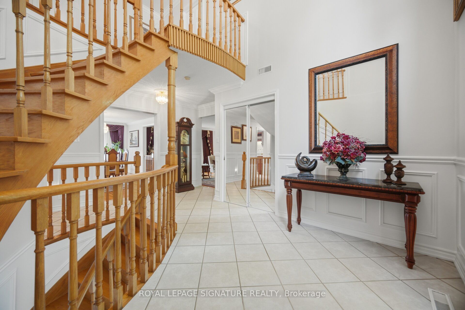 2130 Autumn Breeze Drive N Property Photo 7