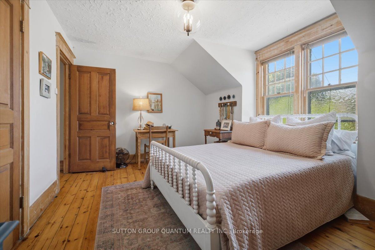 137 Chisholm Street Property Photo 26