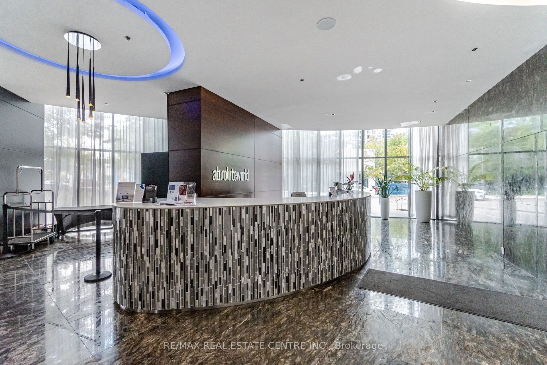 50 Absolute Avenue Lph8 Property Photo 2