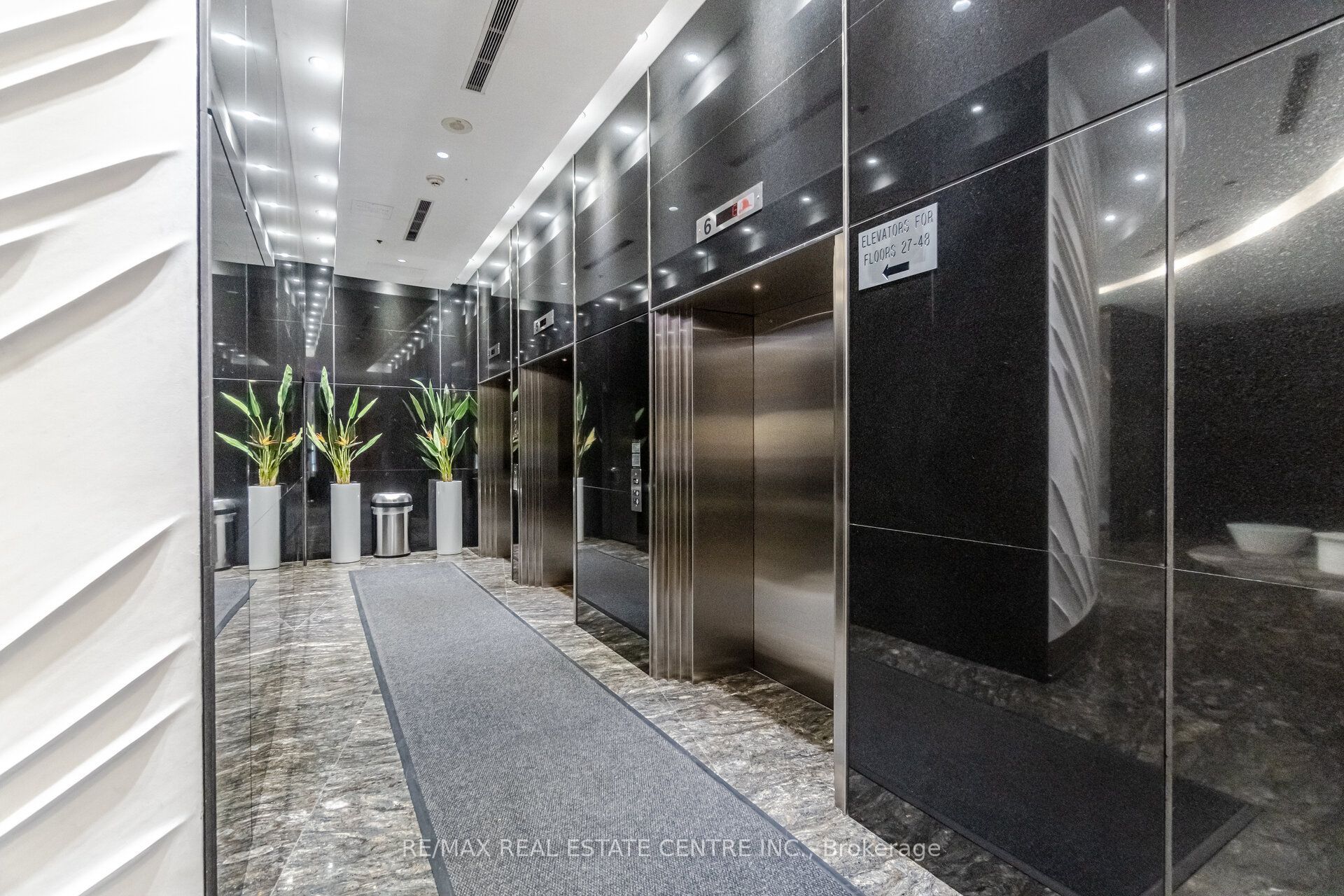 50 Absolute Avenue Lph8 Property Photo 3
