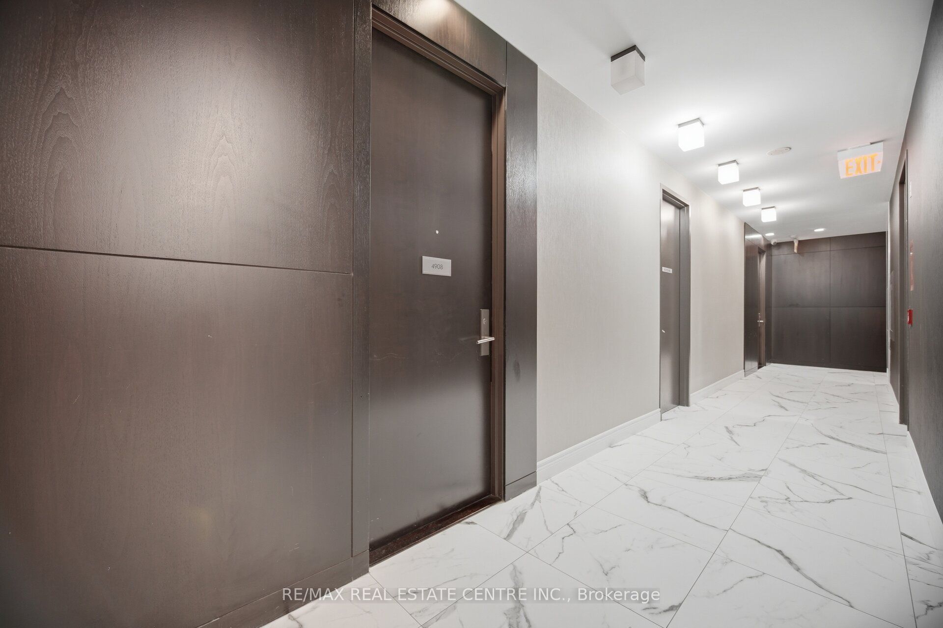 50 Absolute Avenue Lph8 Property Photo 4
