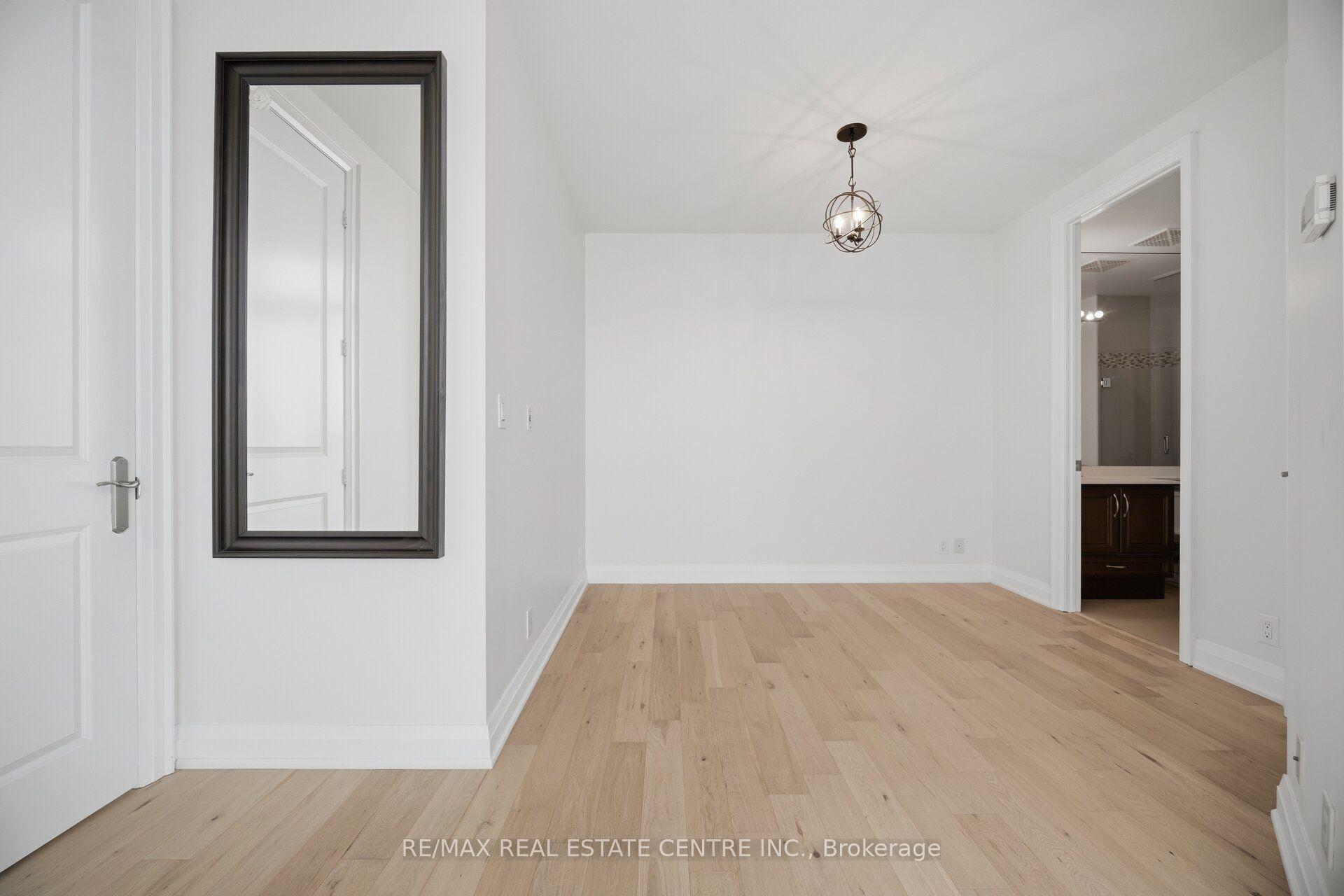 50 Absolute Avenue Lph8 Property Photo 23