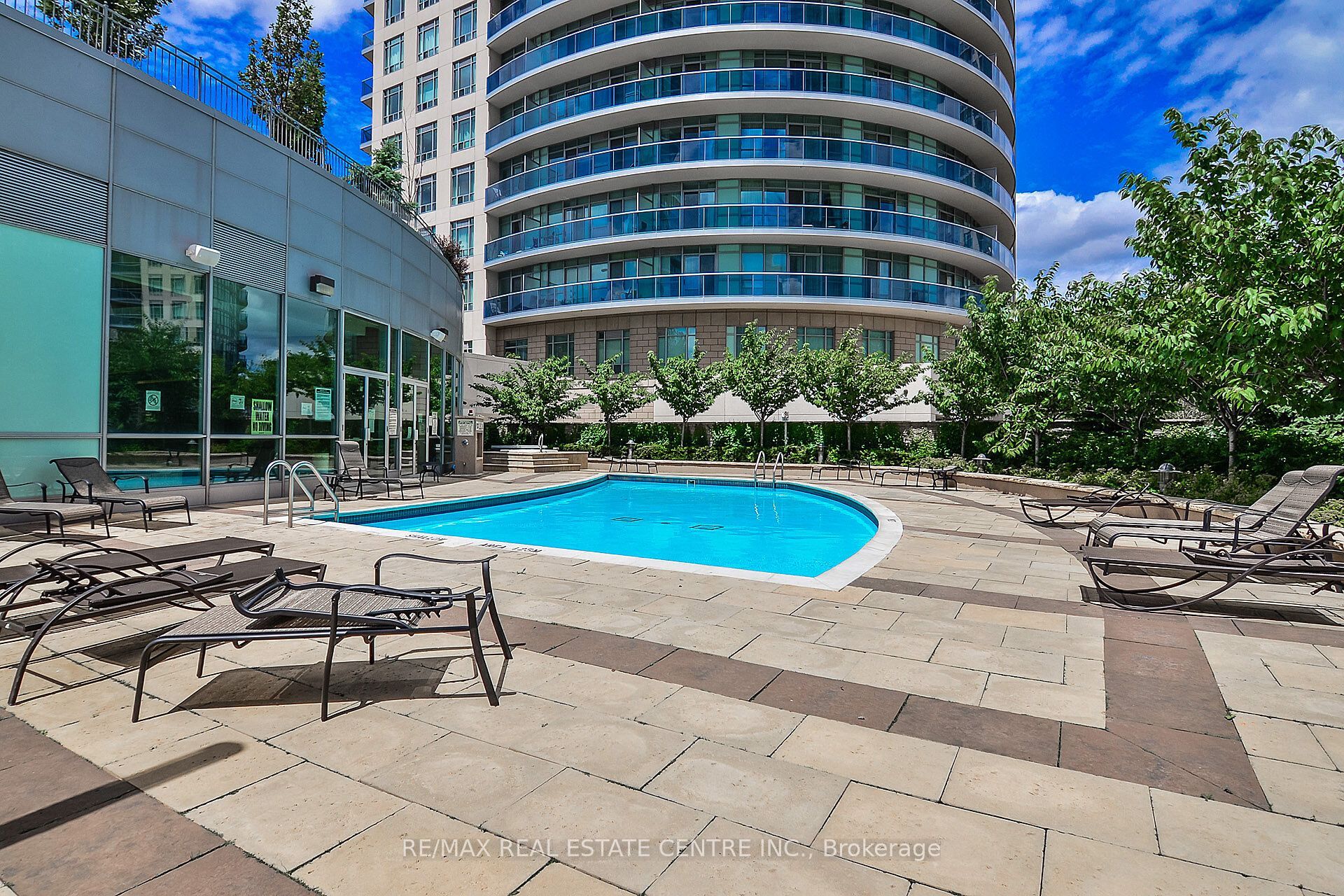 50 Absolute Avenue Lph8 Property Photo 46