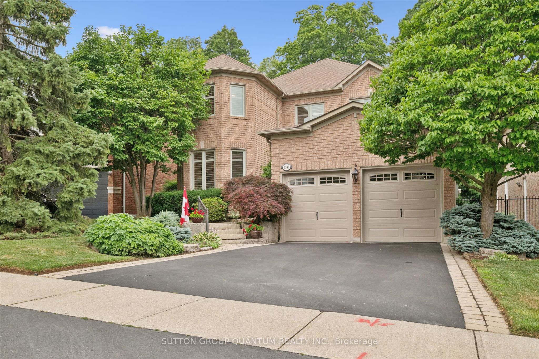 1641 Glenvista Drive Property Photo 3