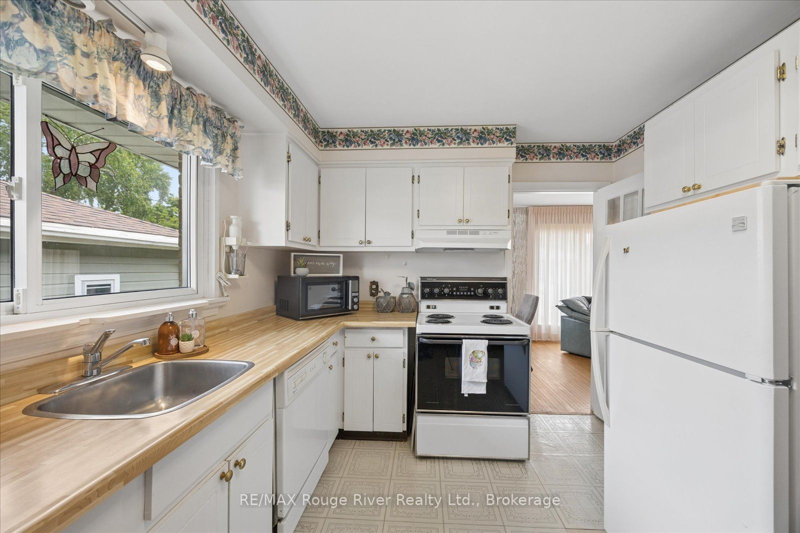 20 Tayrow Road Property Photo 15