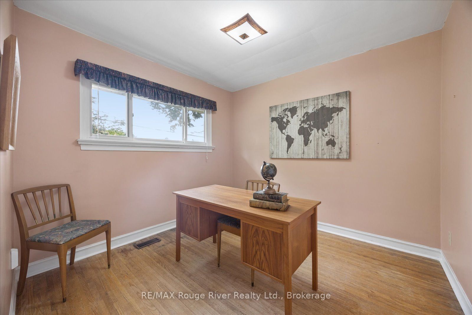 20 Tayrow Road Property Photo 26