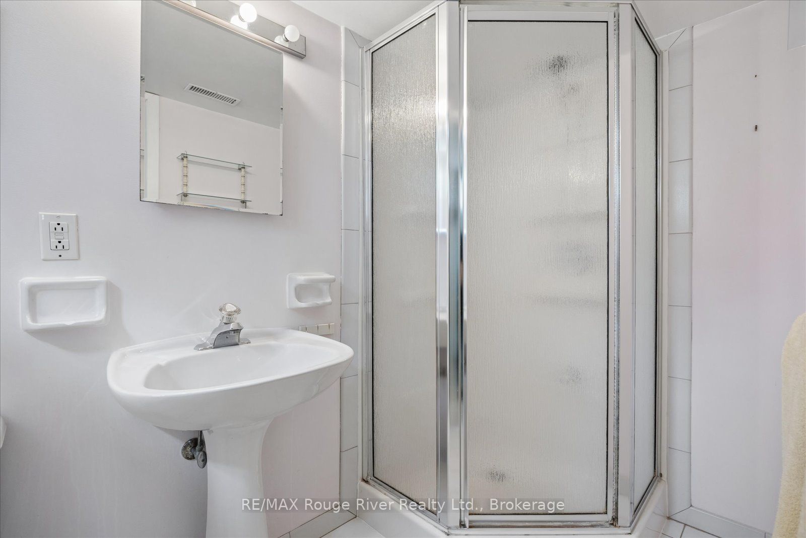 20 Tayrow Road Property Photo 31