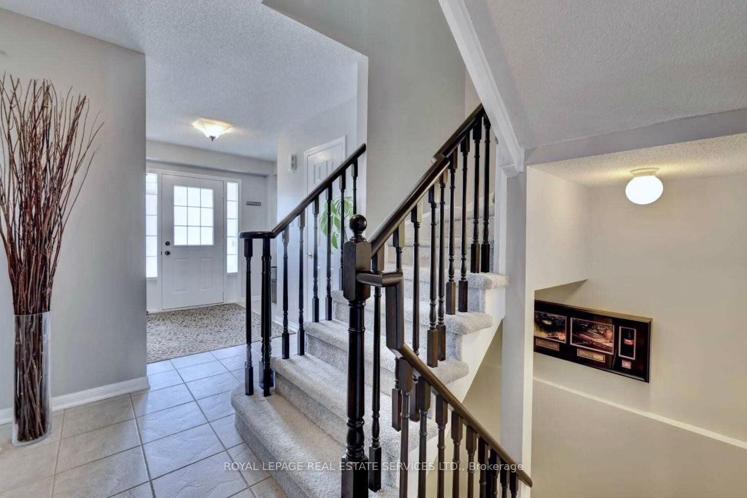 1148 Bonin Crescent Property Photo 5