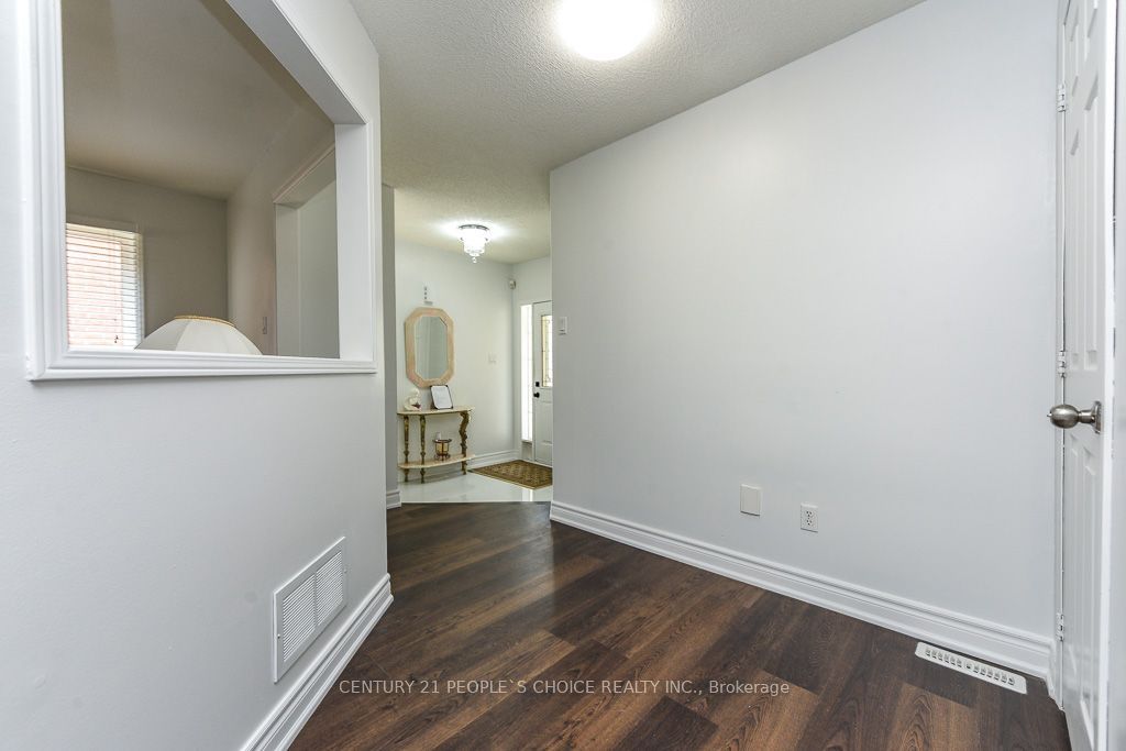 6 Sunny Glen Crescent Property Photo 5