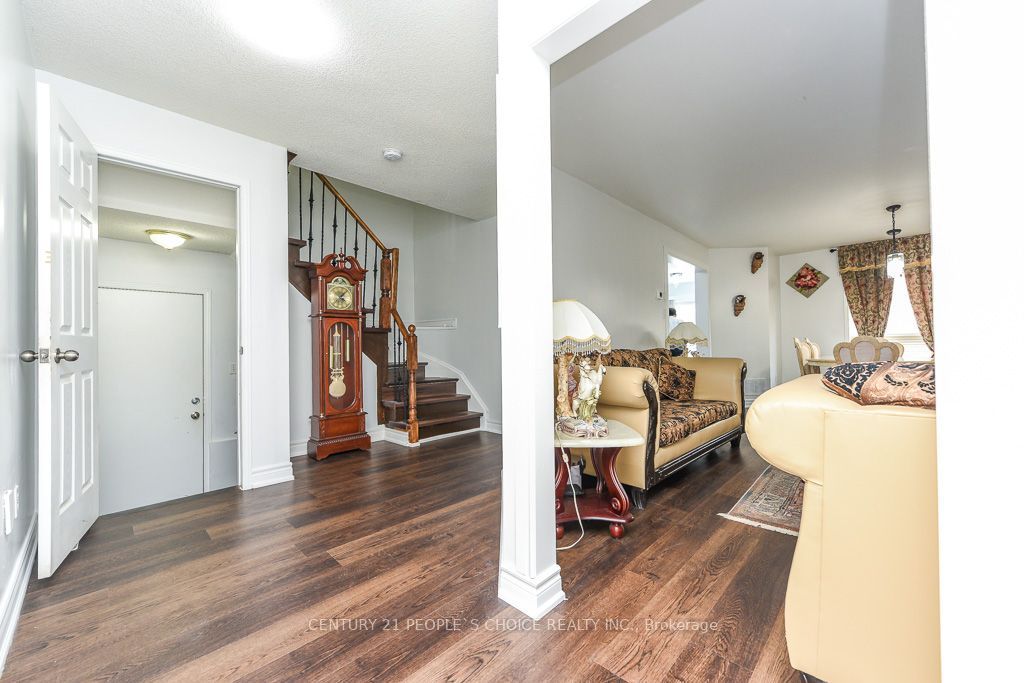 6 Sunny Glen Crescent Property Photo 6