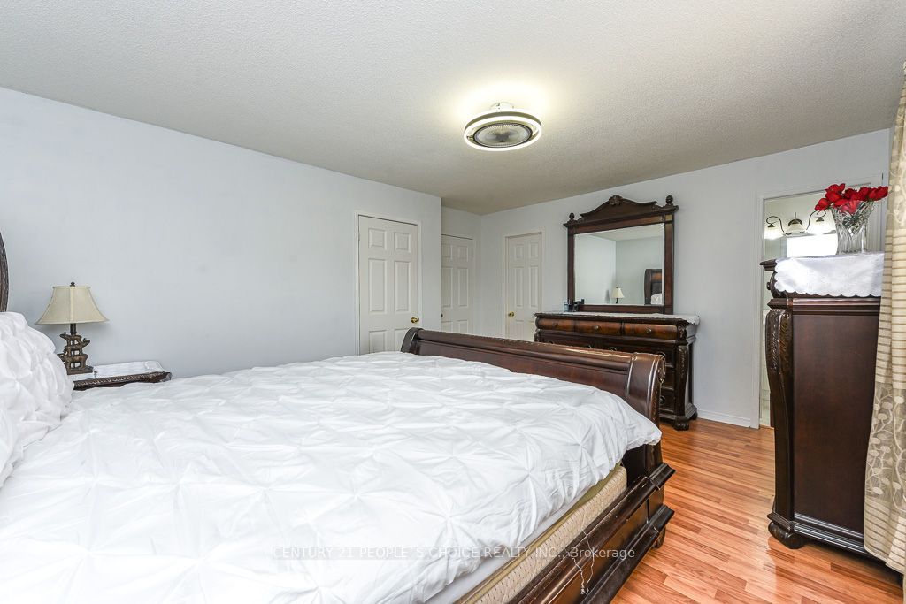 6 Sunny Glen Crescent Property Photo 35
