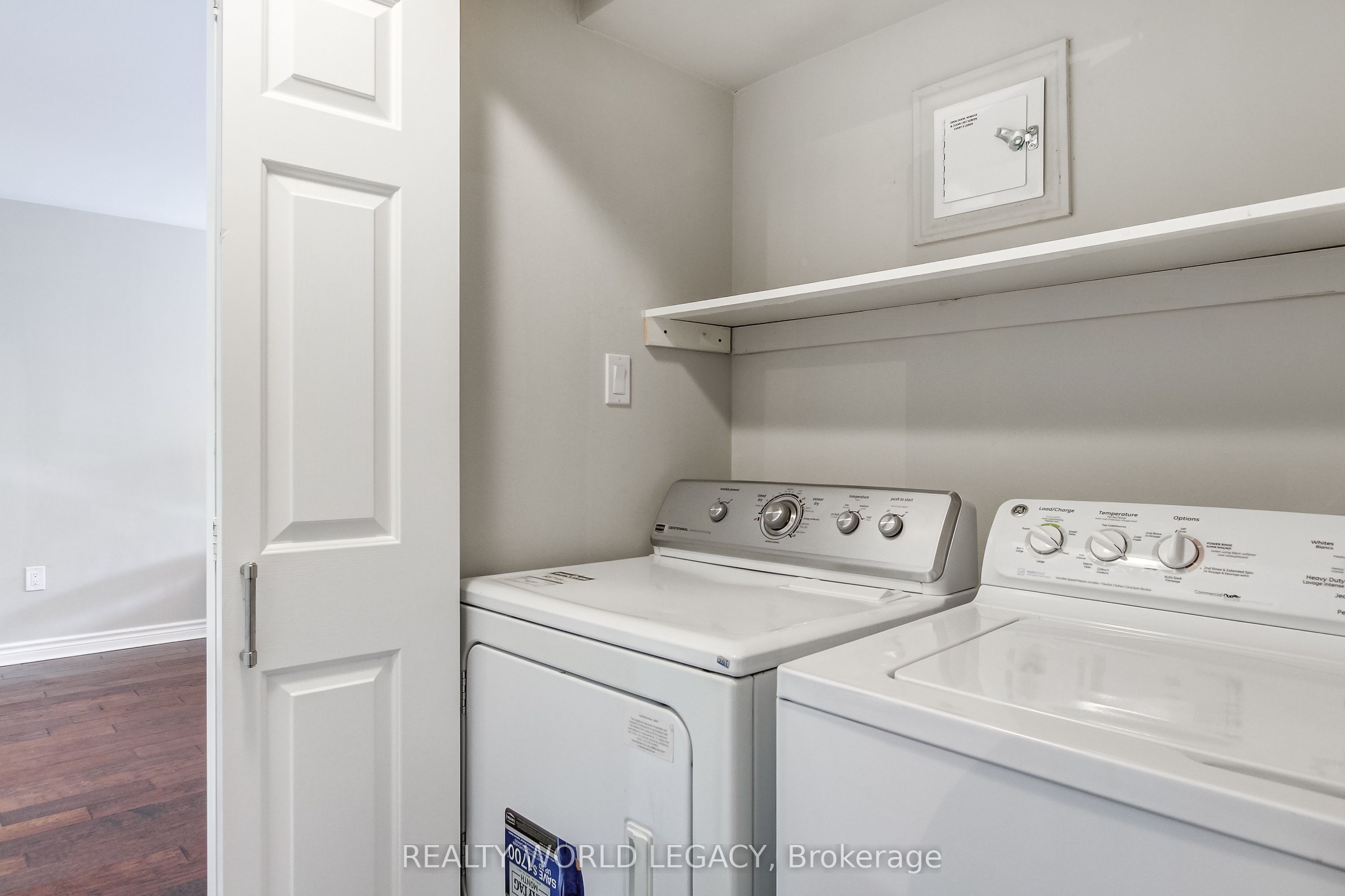 2121 Lakeshore Road 501 Property Photo 33