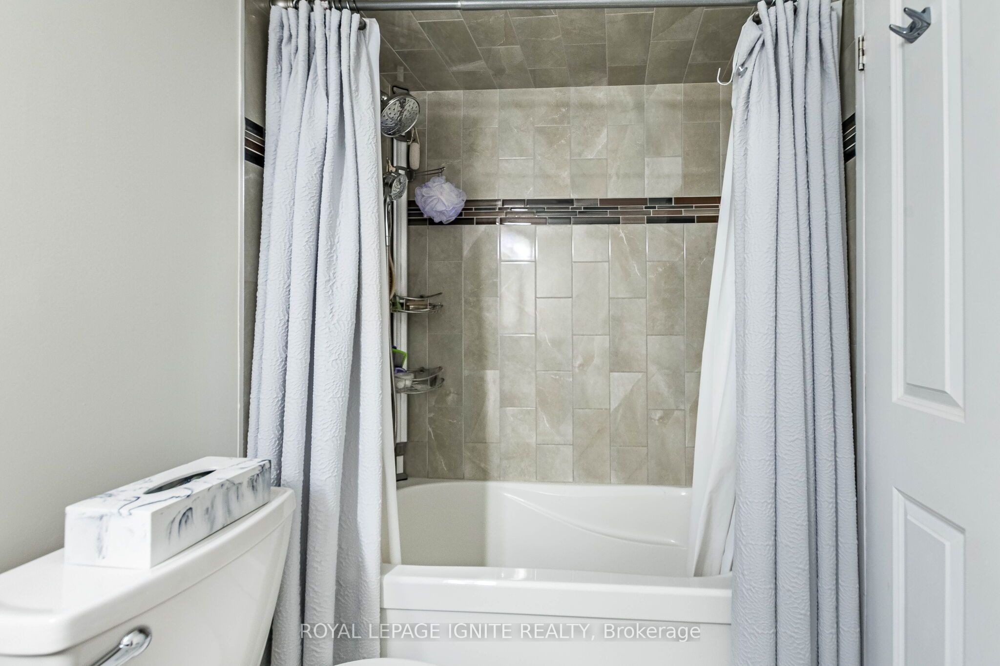 550 Webb Drive 1409 Property Photo 29
