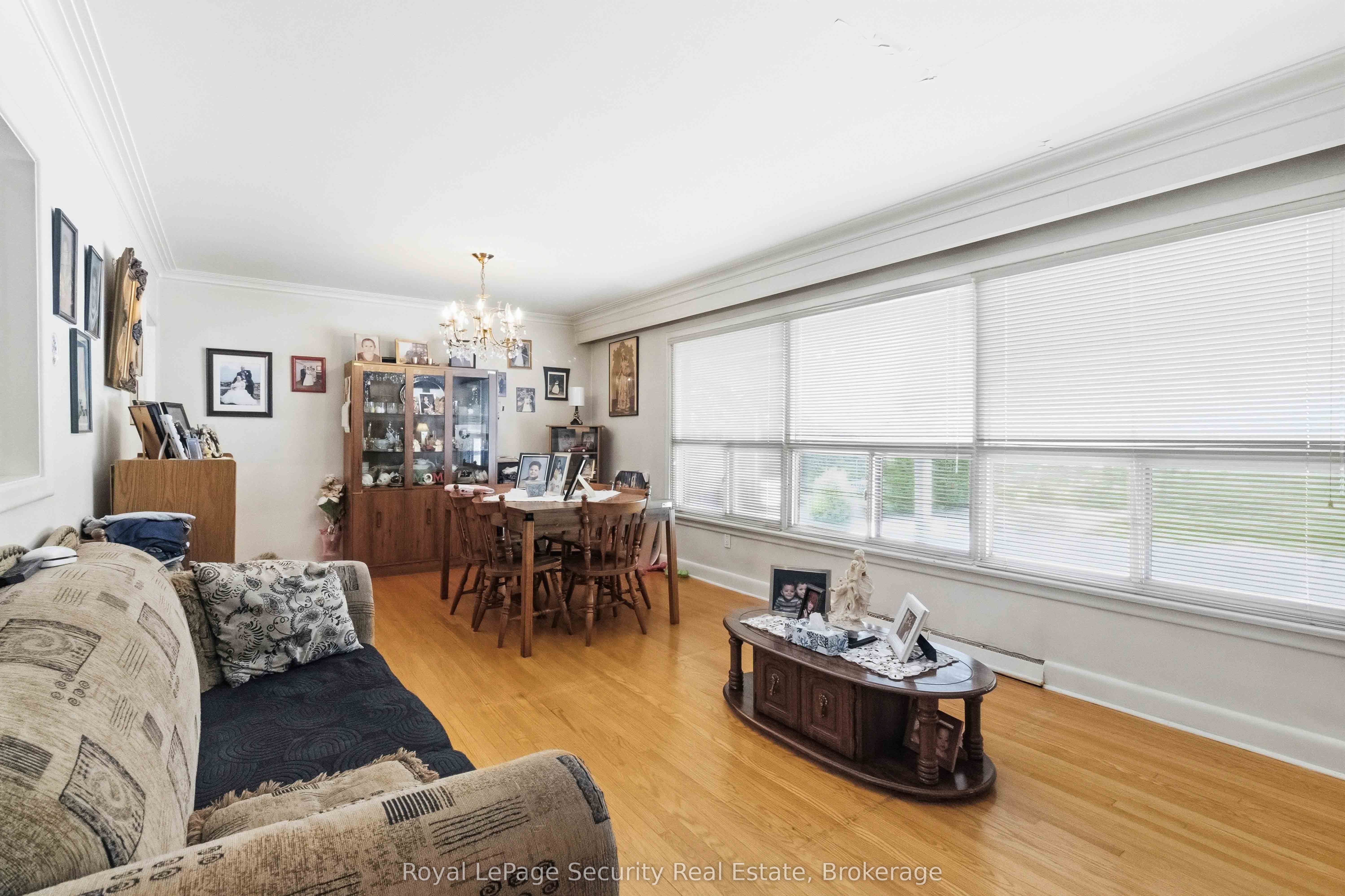 73 St Andrews Boulevard Property Photo 5