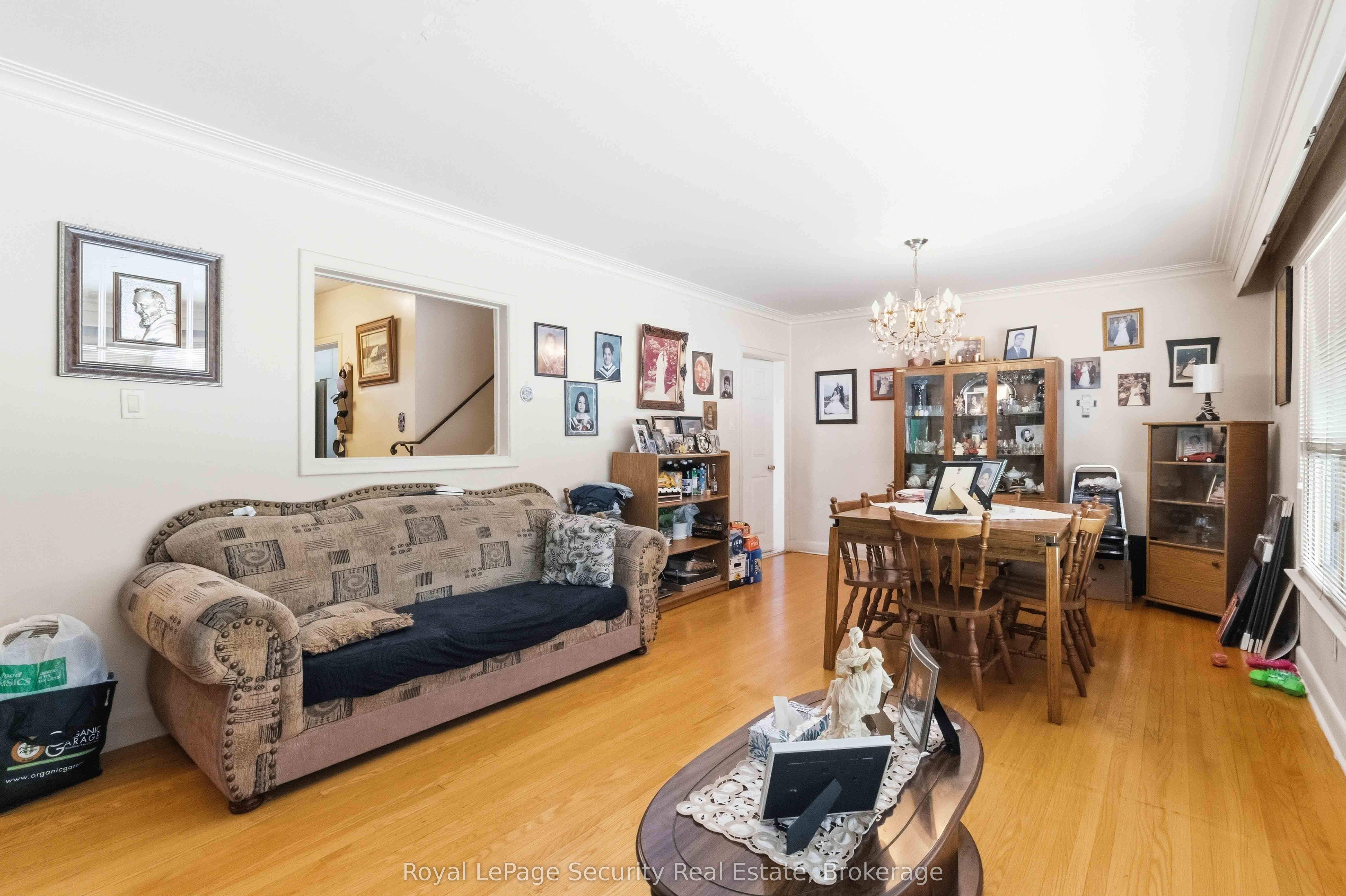 73 St Andrews Boulevard Property Photo 6