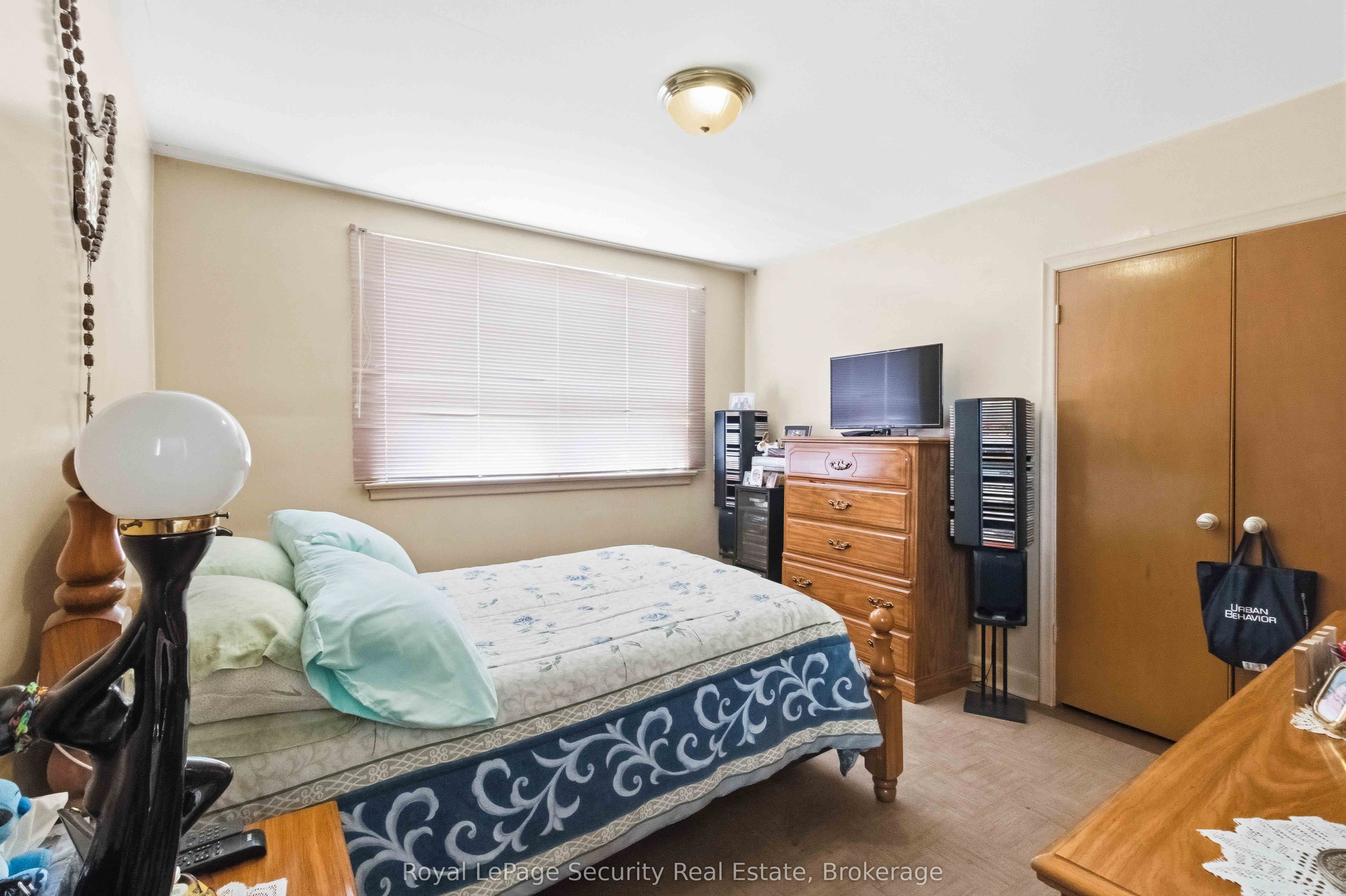73 St Andrews Boulevard Property Photo 8